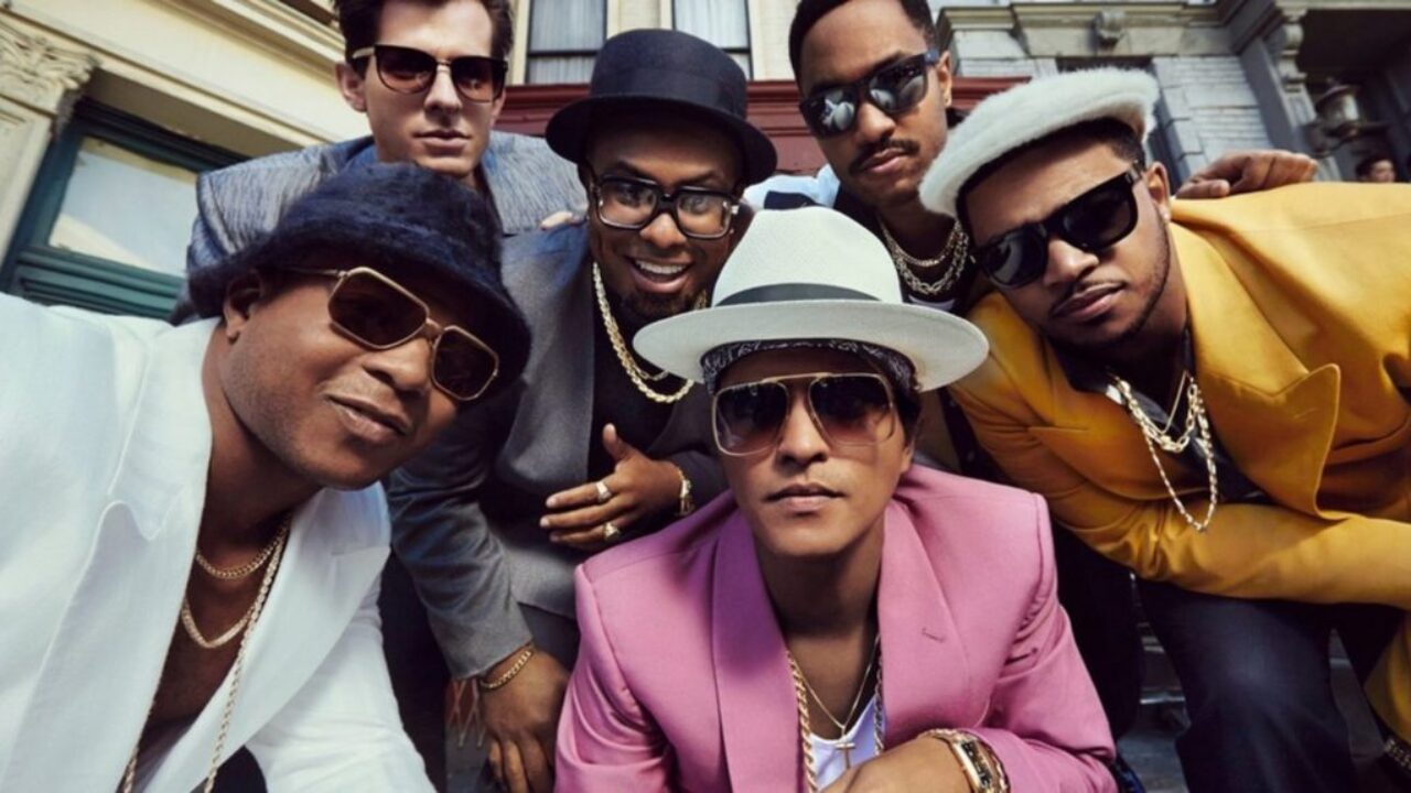 Uptown Funk Lyrics Uptown Funk By Mark Ronson Ft Bruno Mars