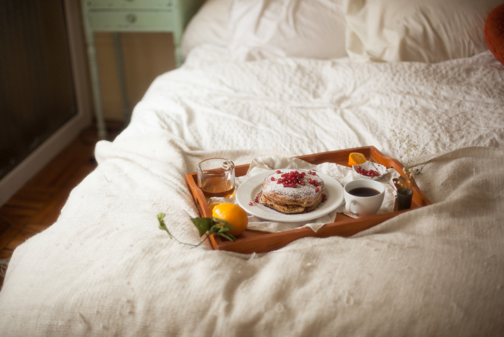 mothers-day-gift-ideas-mothers-day-breakfast-in-bed-set