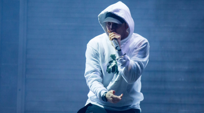 Eminem' Kamikaze Breaking Records