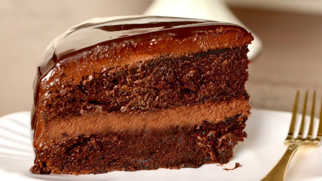How to make soft chocolate cake at home