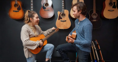 Good Guitar School for Beginners in NYC