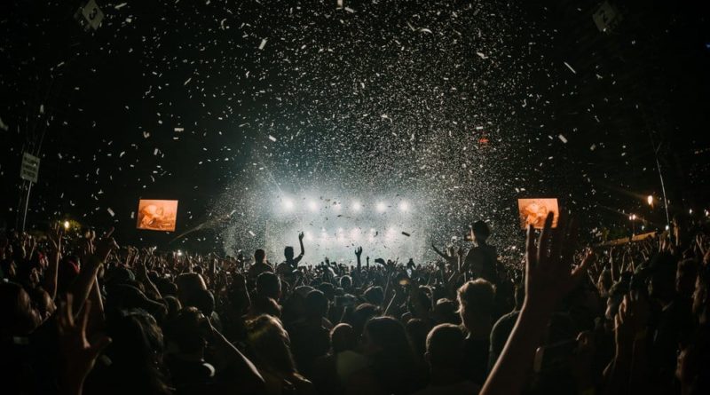 Things to Look At when Booking Festival Tickets Online
