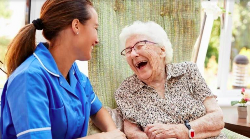 How to Select the Right Senior Care Facility for Your Loved One - TrendMut - 2021