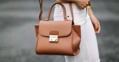 Tips for Choosing Bag Manufacturers in the UK