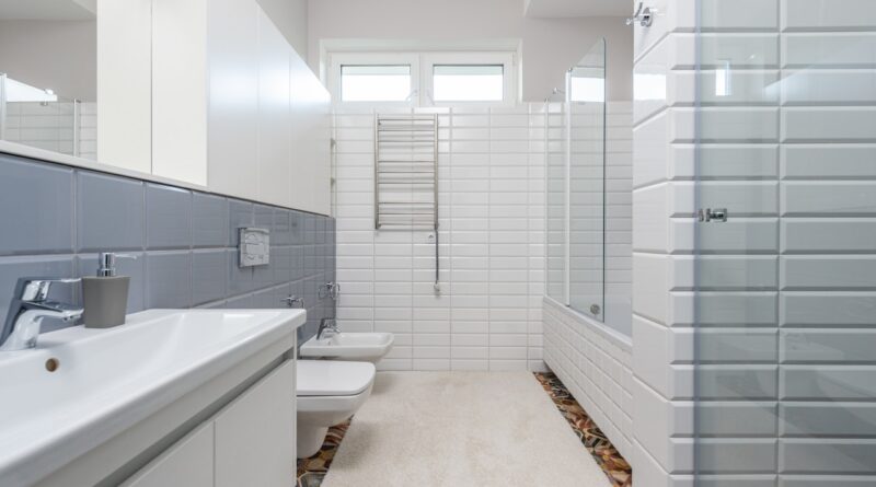 6 Signs You Need to Renovate Your Bathroom - 2023 - TrendMut